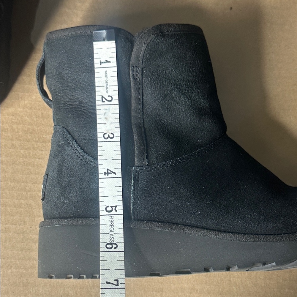 UGG Kristine Boot size 6.5 - Picture 11 of 11